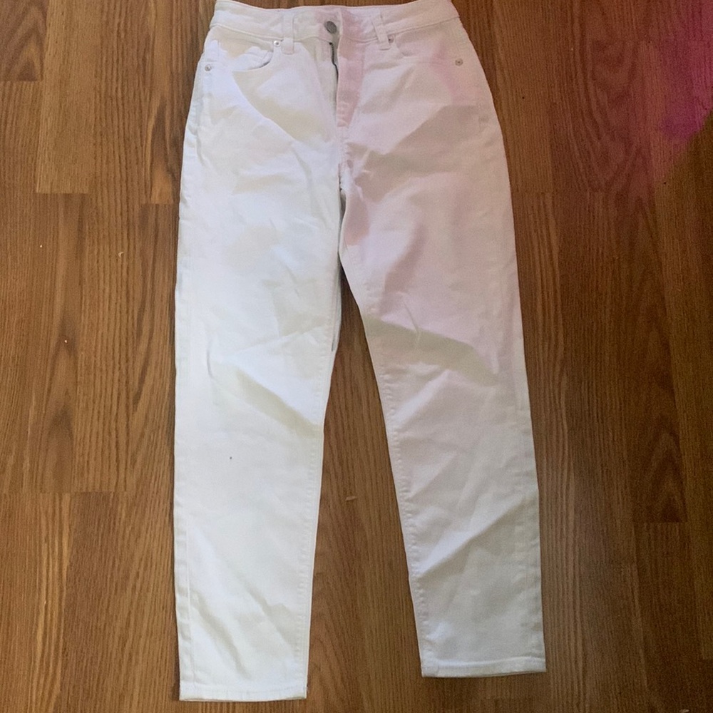 high waisted mom jeans